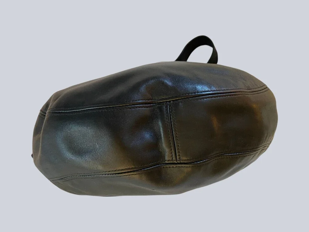 Vintage COACH Wooster Hobo Black Style 4142 Classic 1994 - Black / Lightweight